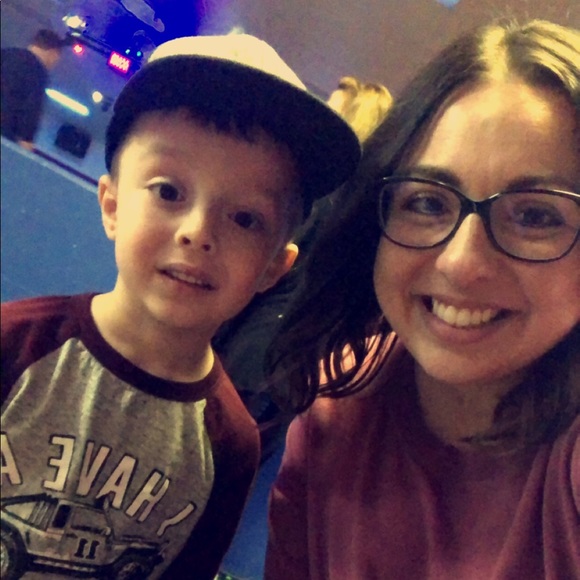 Meet your Posher, Premium Threads  - Picture 4 of 8